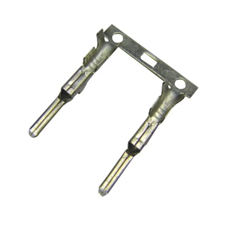 DJ G A HORIZONTAL CHAIN