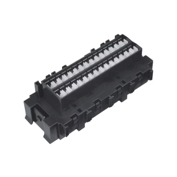 BX Thirty ways fuse box assembly